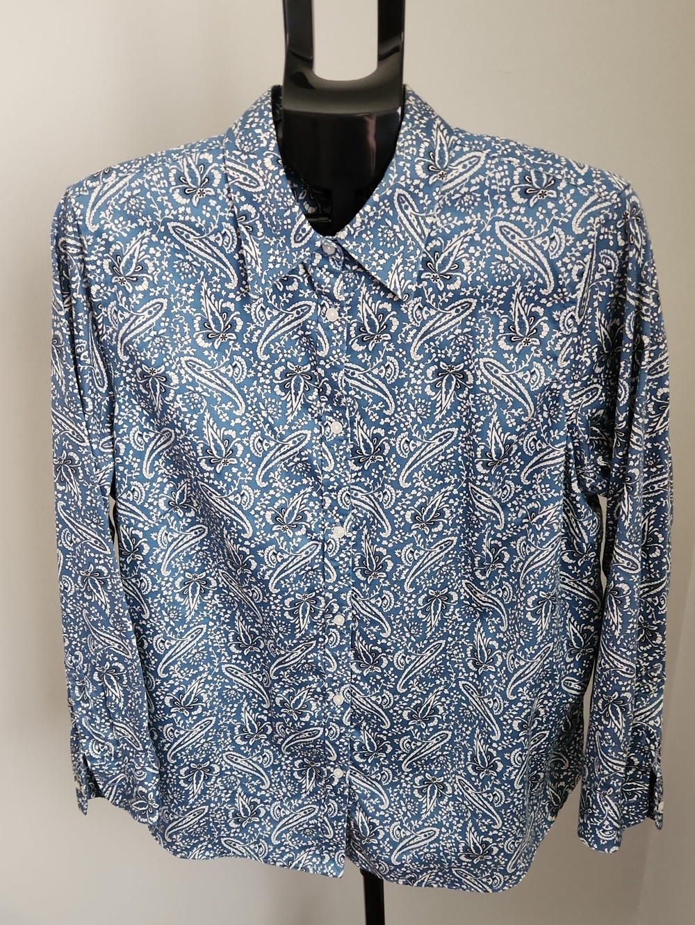 Chaps 1X Long Sleeved Blue and White Paisley Shirt